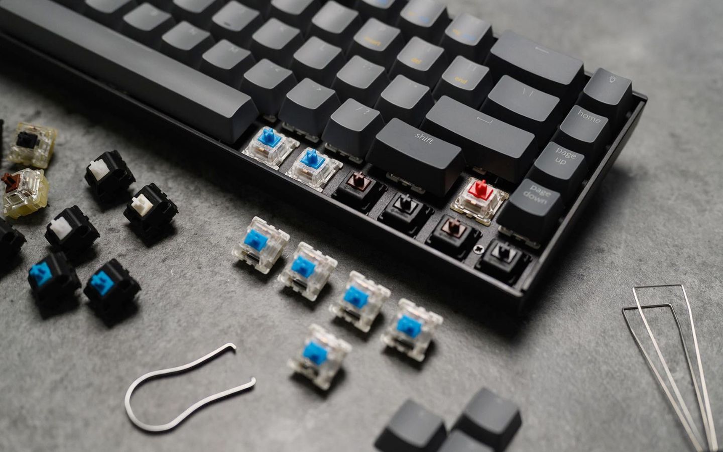 Cách thay switch bàn phím cơ tại nhà cho người mới