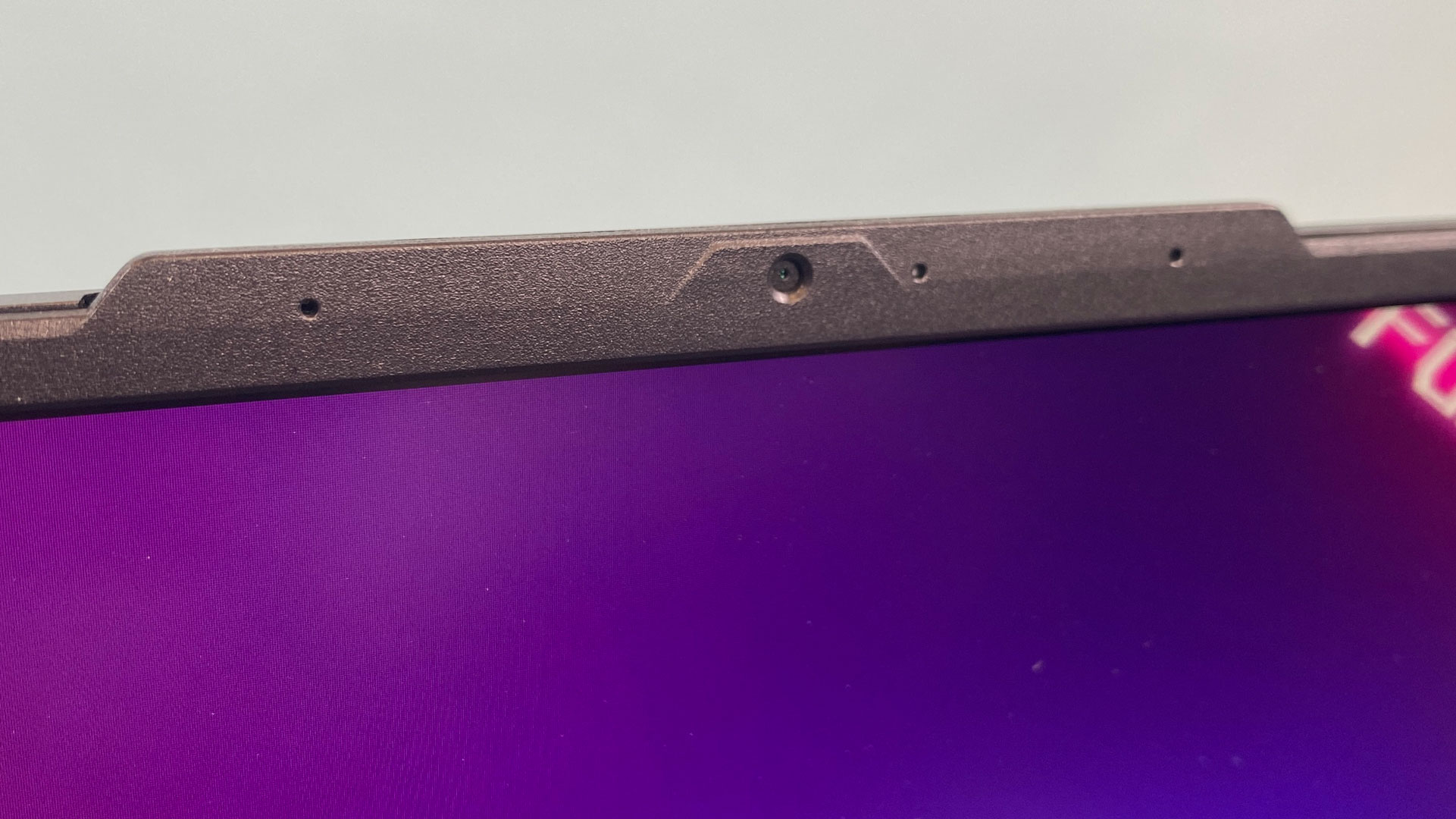 Đánh giá Asus ROG Strix Scar 17 X3D: Sức mạnh công nghệ 3D V-Cache trên laptop gaming