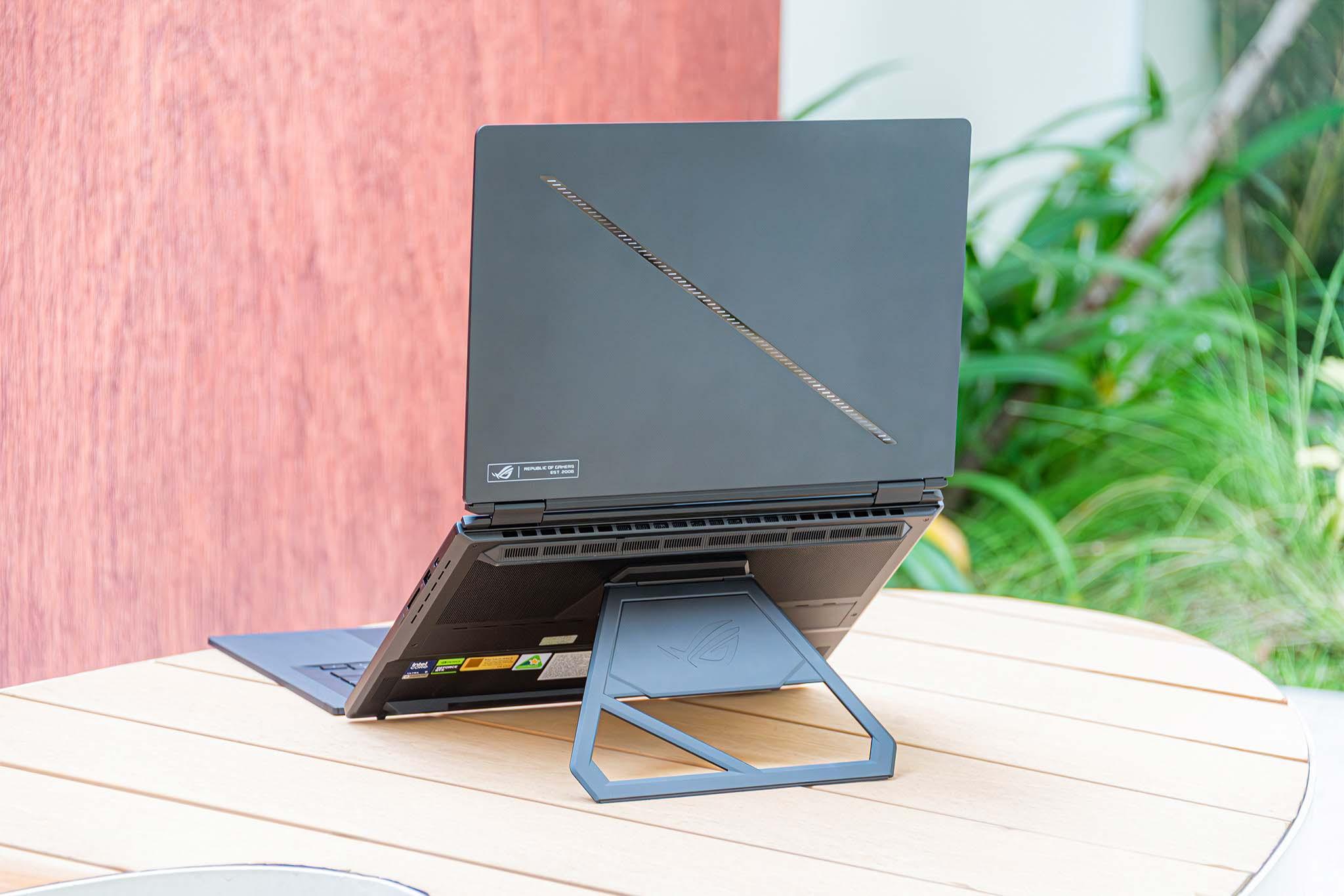 ASUS ROG chính thức ra mắt bộ ba ROG Zephyrus Duo, Zephyrus G14 và Zephyrus G16 trang bị Intel Panther Lake và RTX 50 Series tại Việt Nam