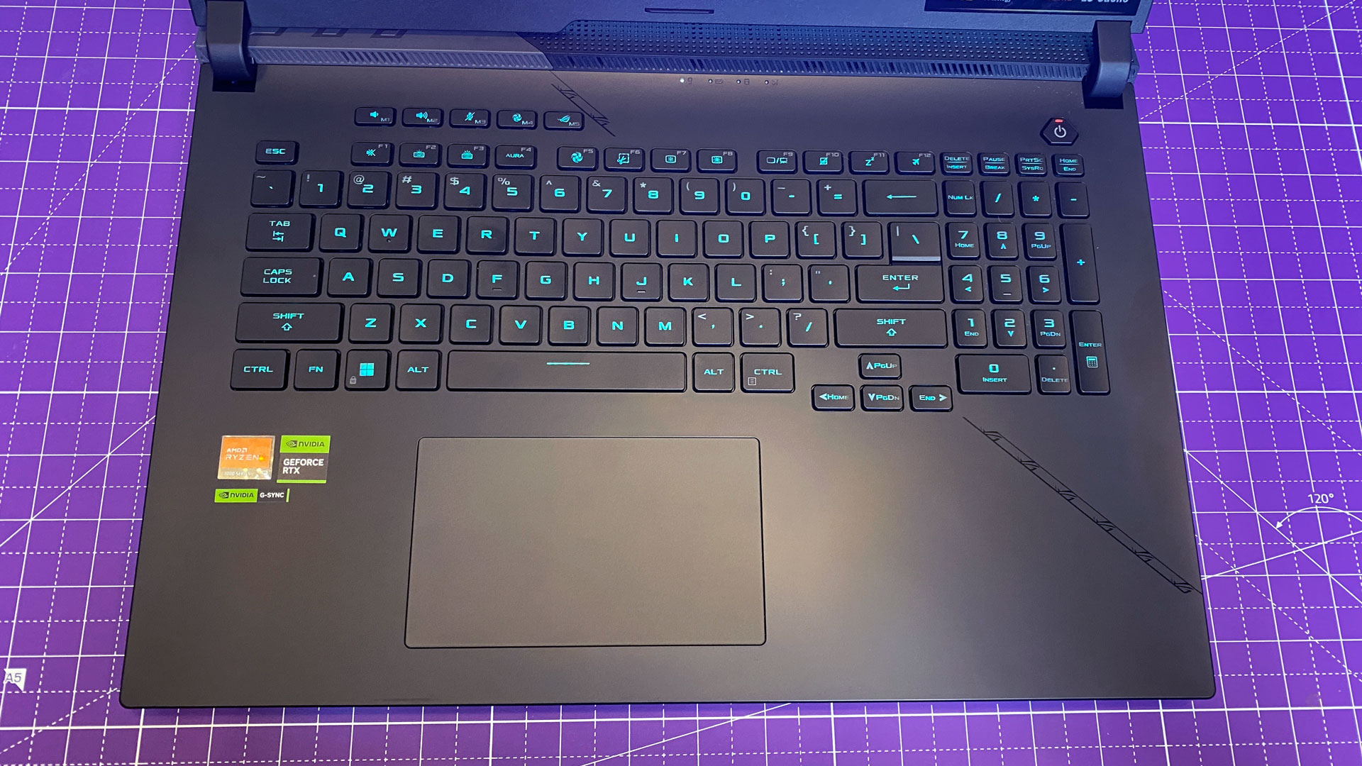 Đánh giá Asus ROG Strix Scar 17 X3D: Sức mạnh công nghệ 3D V-Cache trên laptop gaming